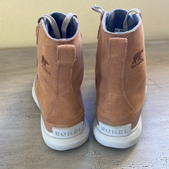 Sorel Tan and Gray Winter Boots - Picture 5 of 6